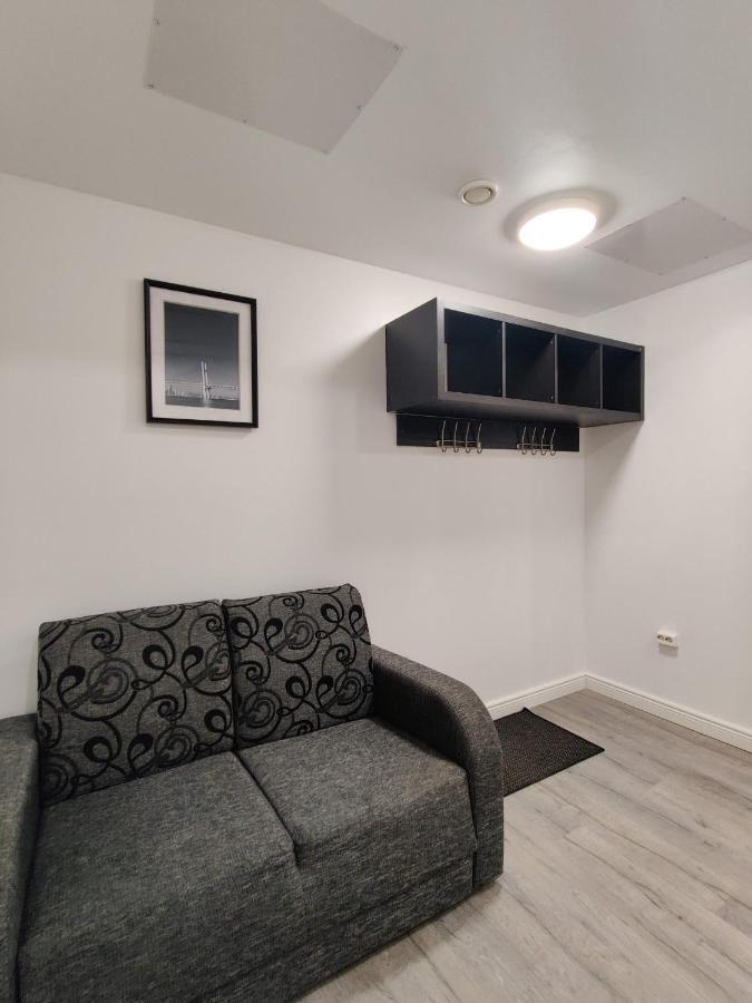 Alexi Apartments - Newly Renovated Apt In The Heart Of The City Near To Railway Station And Nokia Arena Tampere Exterior foto
