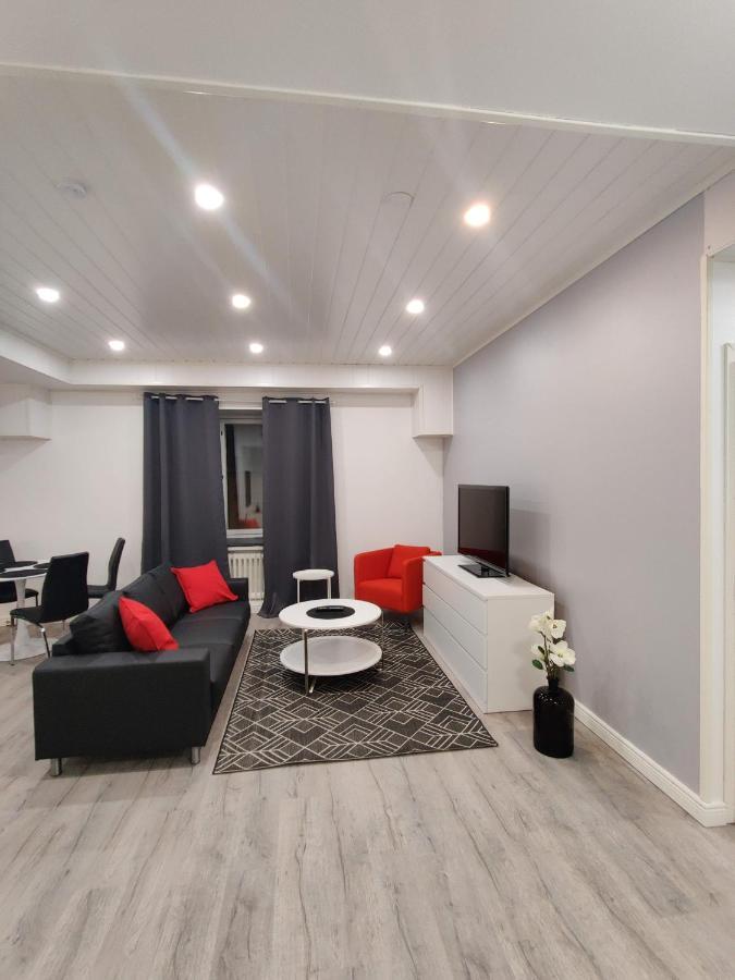 Alexi Apartments - Newly Renovated Apt In The Heart Of The City Near To Railway Station And Nokia Arena Tampere Exterior foto